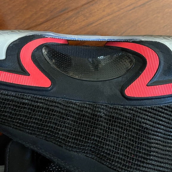 Nike Jordan Air Black and Red Sneakers Chunky Silhouette Size12 - Picture 3 of 13